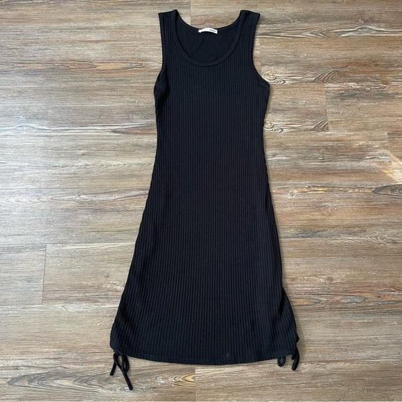 Reformation Aerin Dress - Picture 5 of 8